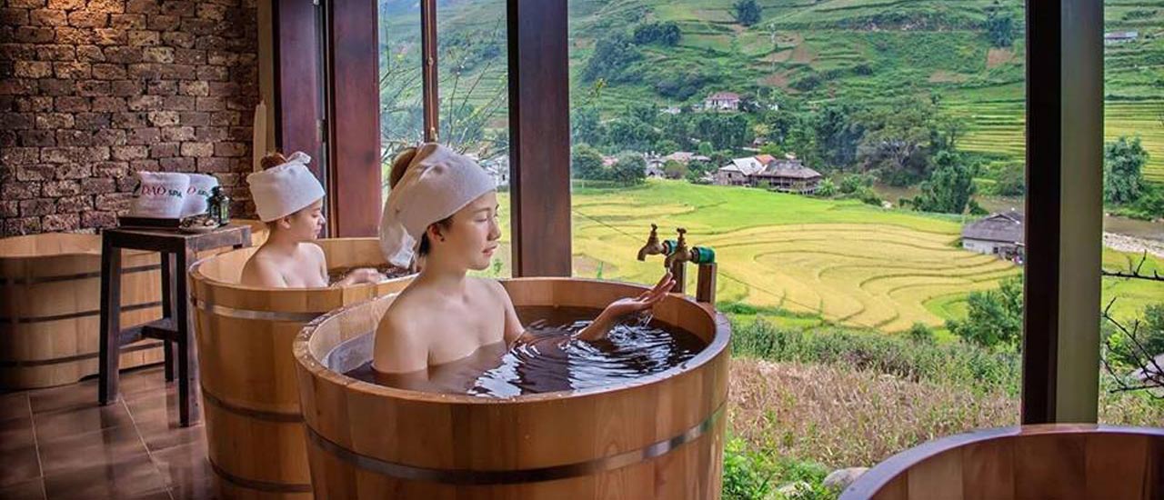 Bồn tắm gỗ lắp đặt ở Spa